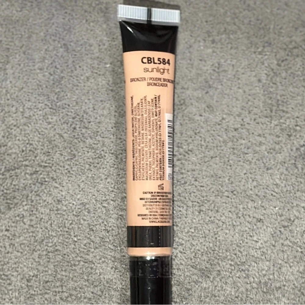 L.A. Colors Sunlit Get Bronzed Matte Cream Bronzer- perfect for fair/light